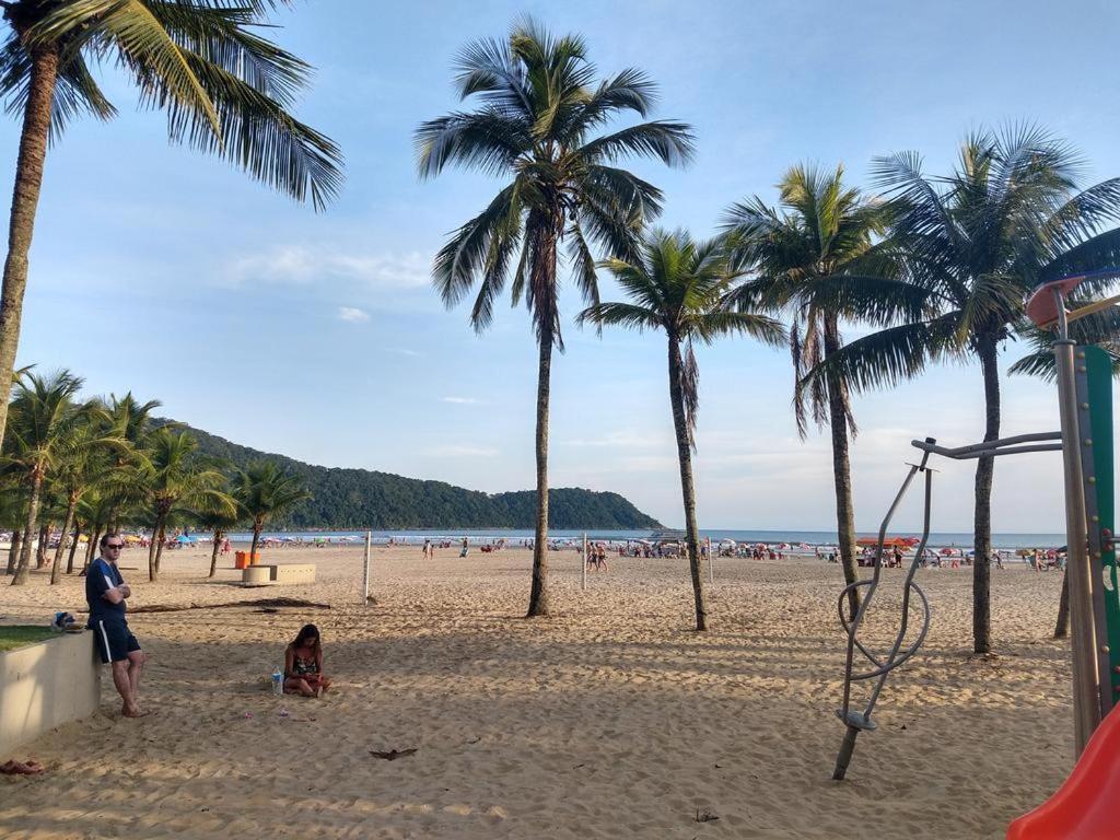Apto Canto do Forte - Praia Grande - Local Privilegiado - 100 metros da Praia Praia Grande (Santos) Exterior foto